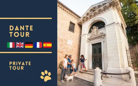 Famiglia in visita al Sepolcreto di Dante a Ravenna, con guida. Tour privati disponibili in varie lingue.