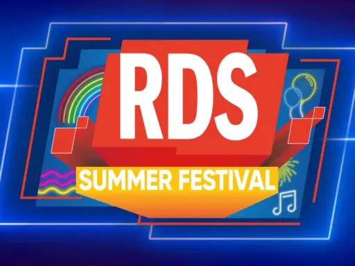Grafica colorata con logo RDS Summer Festival. Ottieni i tuoi biglietti per un'estate di musica e divertimento!